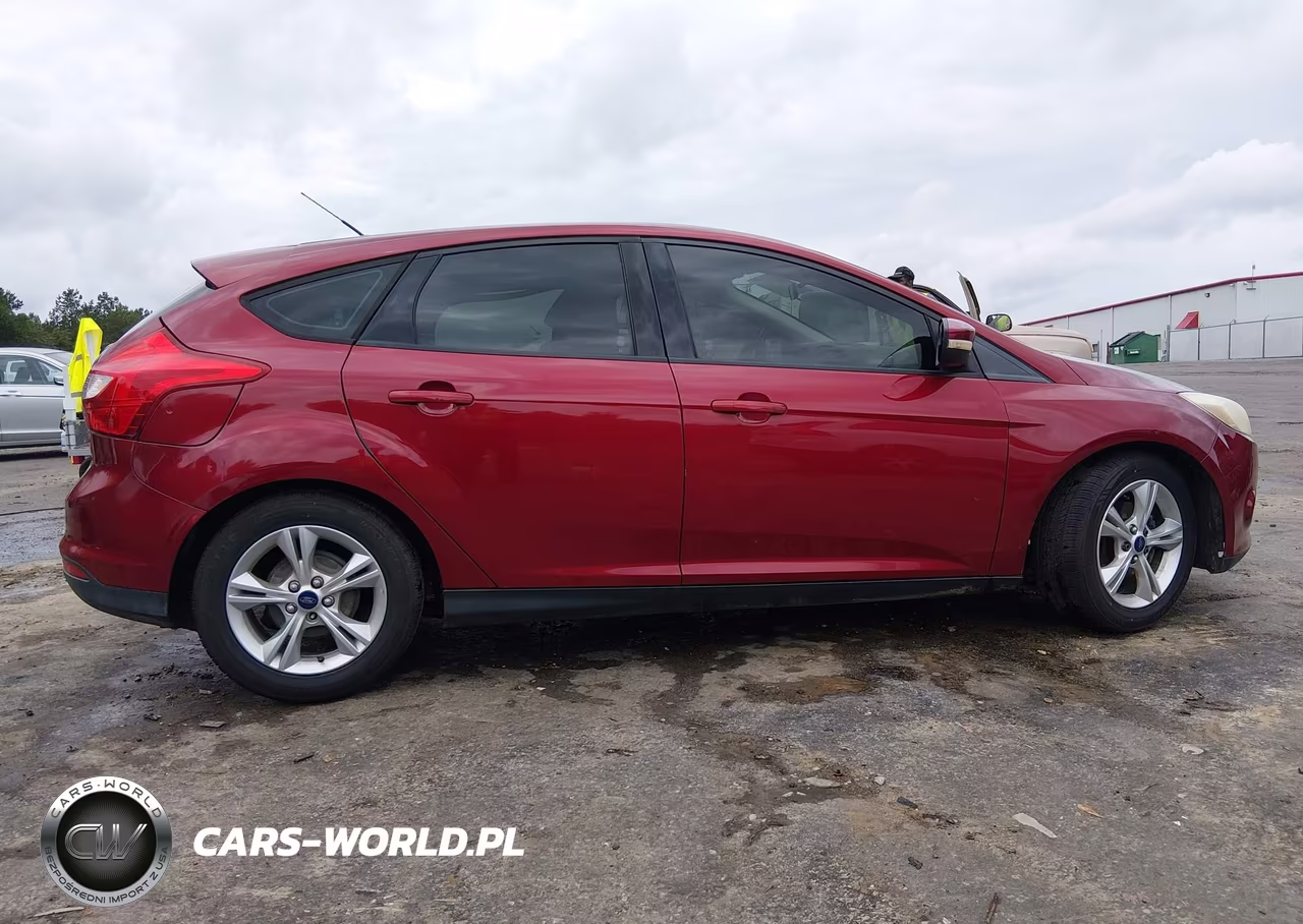 2014 Ford Focus Se VIN:1FADP3K23EL318414 - 13