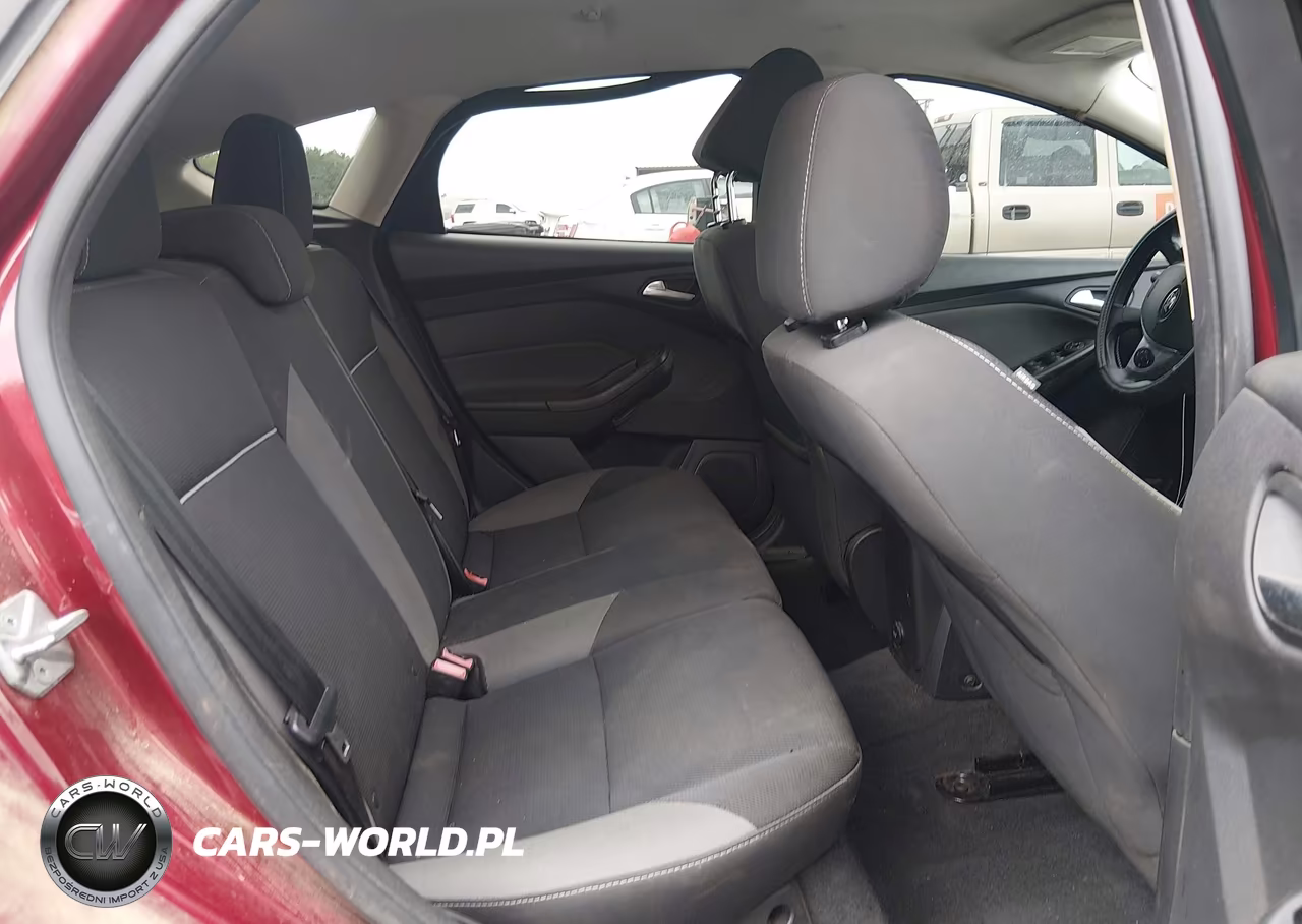 2014 Ford Focus Se VIN:1FADP3K23EL318414 - 8