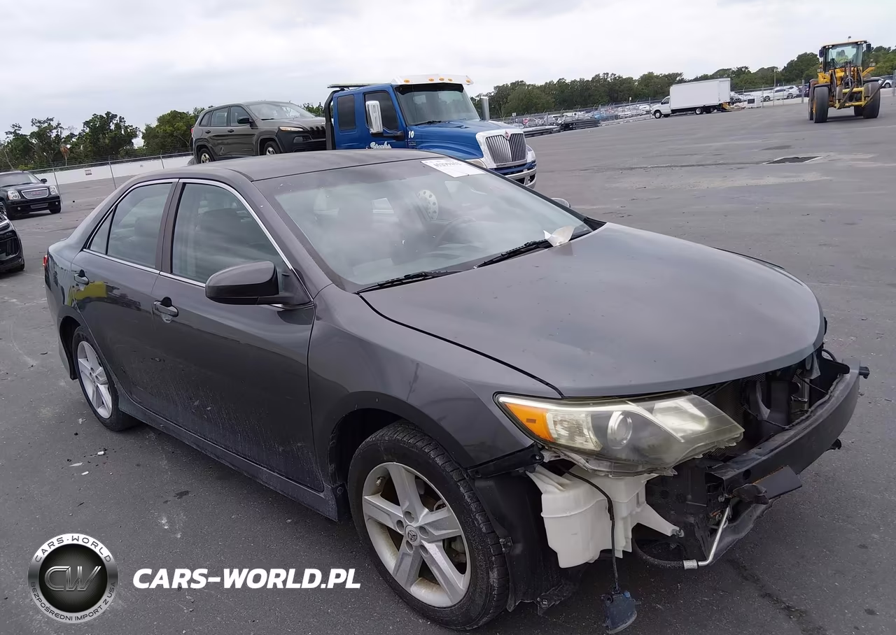 2012 Toyota Camry Se – zdjęcie 1 z 16