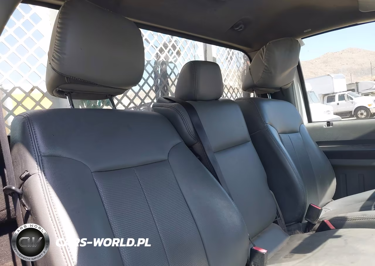 2011 Ford F-550 Chassis Xl VIN:1FDUF5GT9BEB06171 - 6
