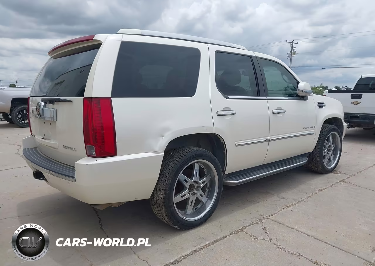 2007 Cadillac Escalade Standard VIN:1GYEC63827R290050 - 4