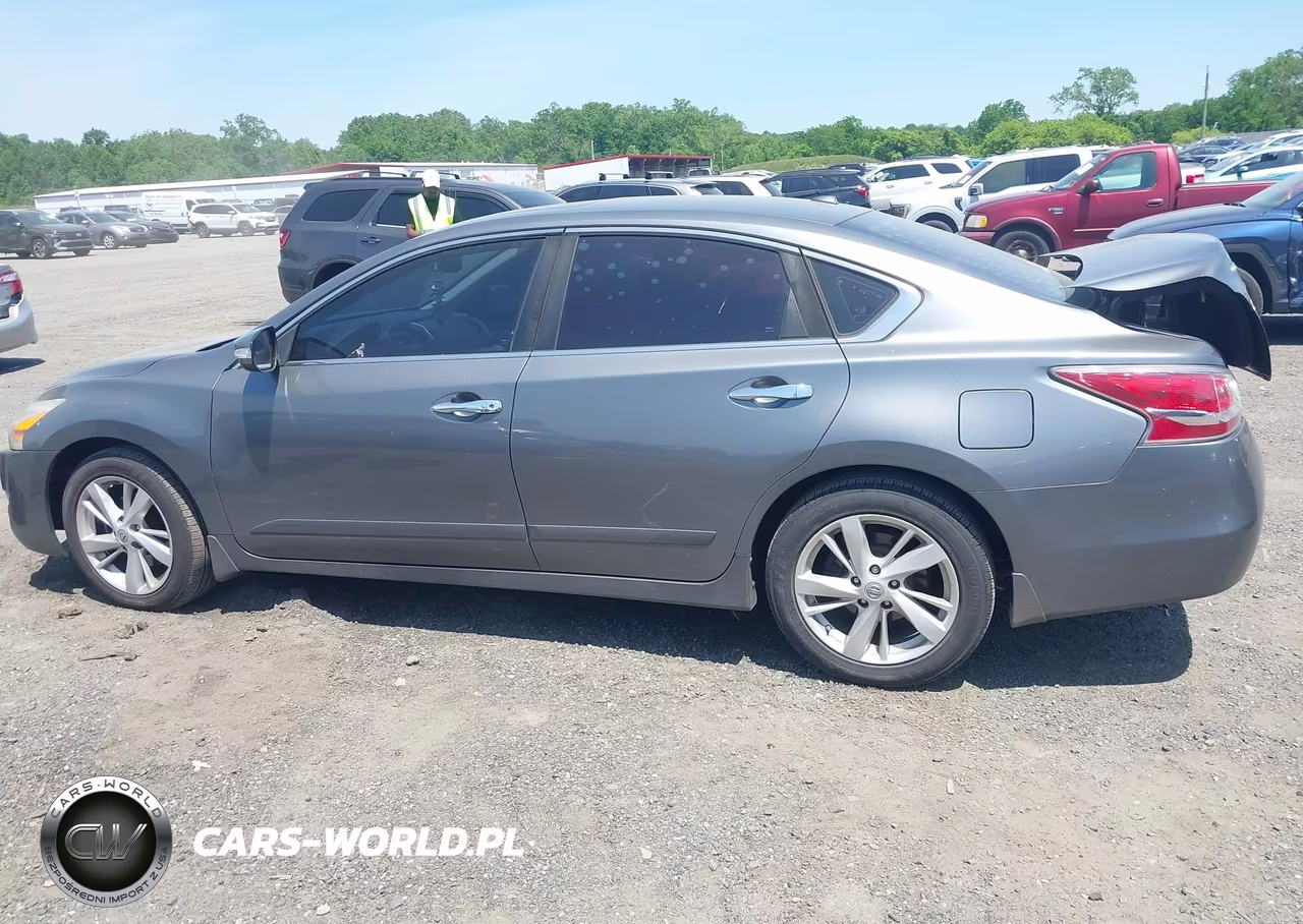 2015 Nissan Altima 2.5 Sv VIN:1N4AL3AP7FC595600 - 14
