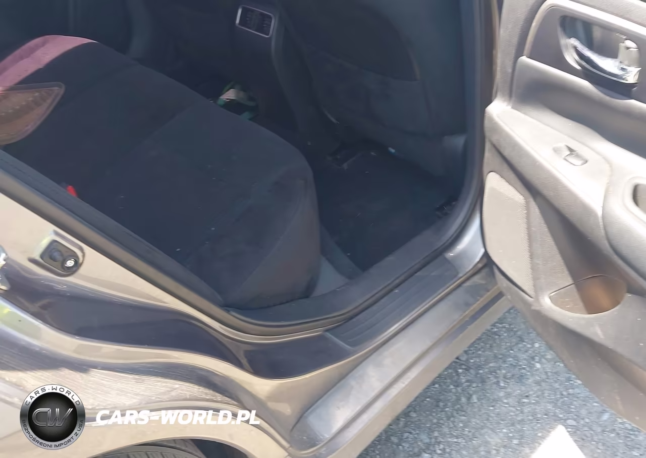 2015 Nissan Altima 2.5 Sv VIN:1N4AL3AP7FC595600 - 8