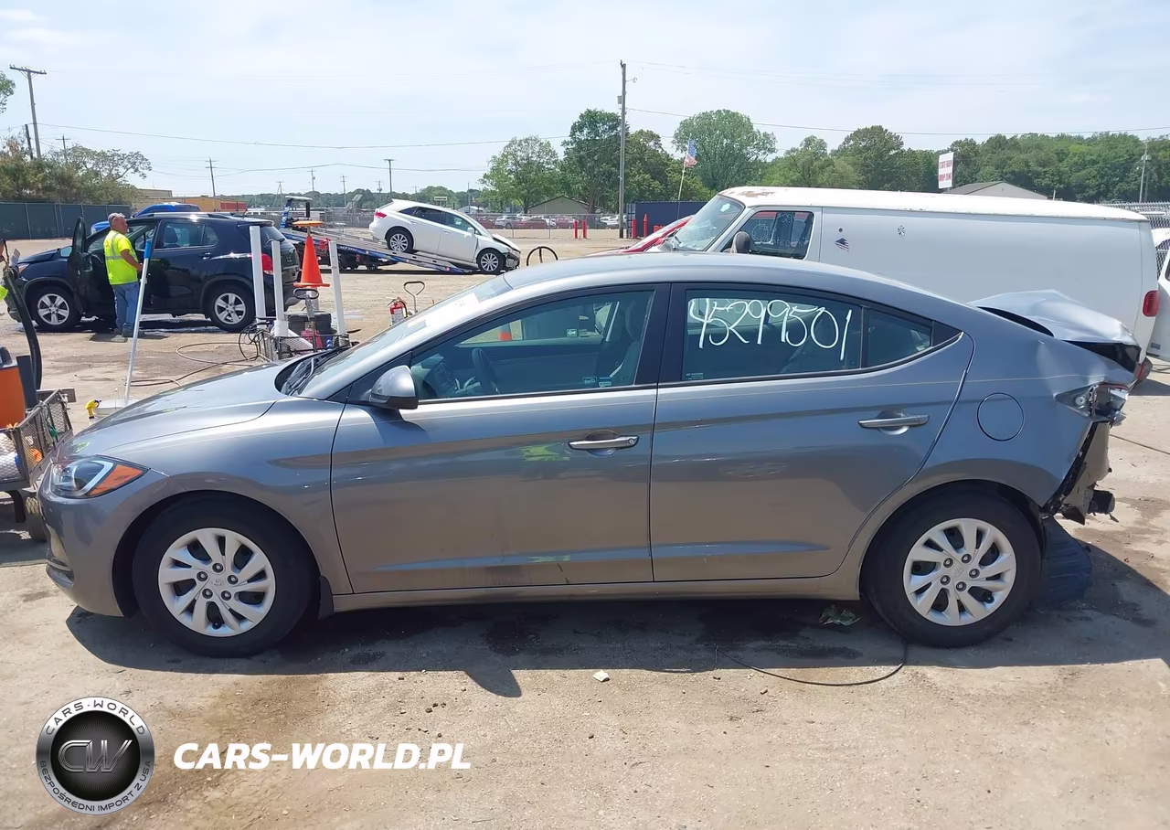 2018 Hyundai Elantra Se VIN:5NPD74LFXJH320743 - 15