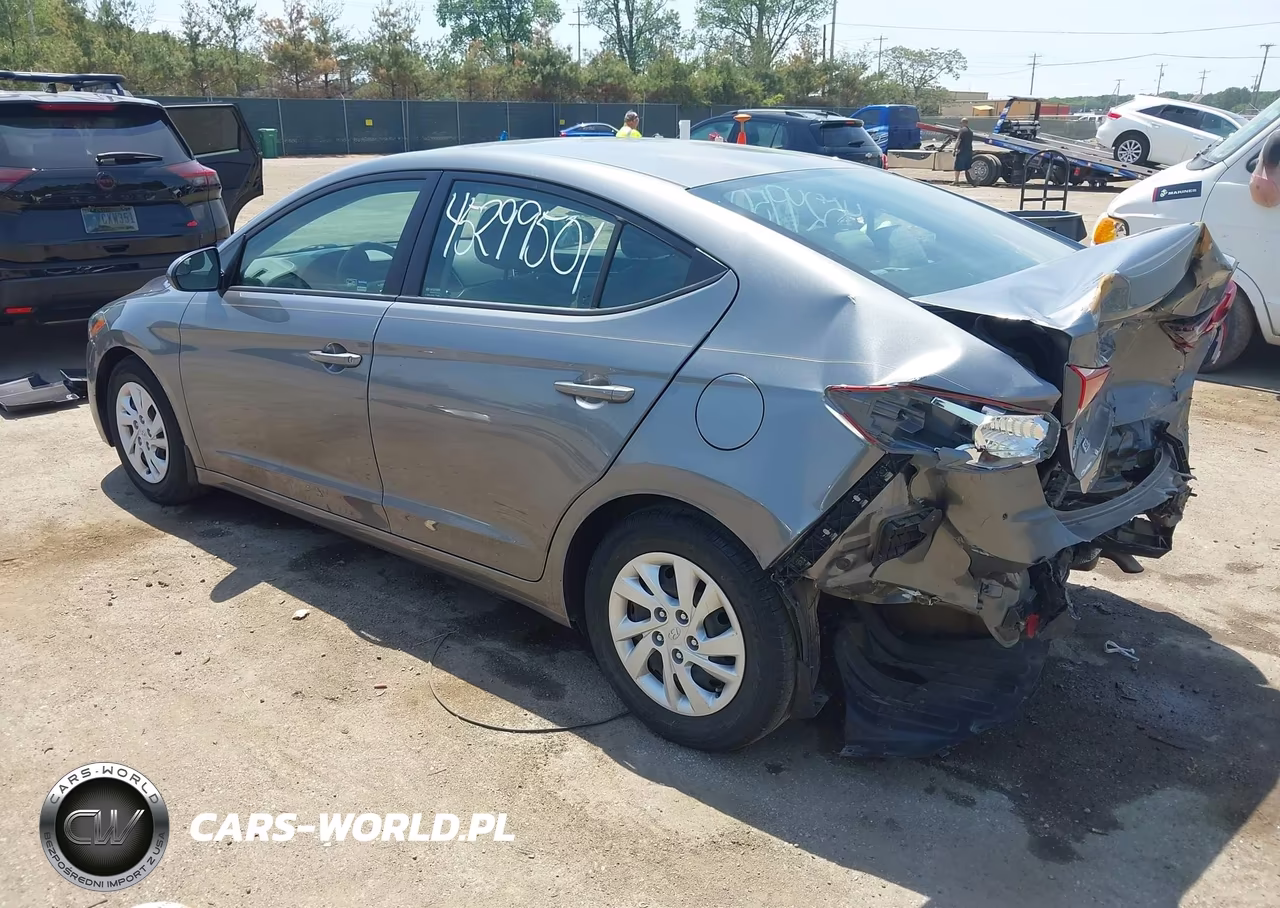 2018 Hyundai Elantra Se VIN:5NPD74LFXJH320743 - 3