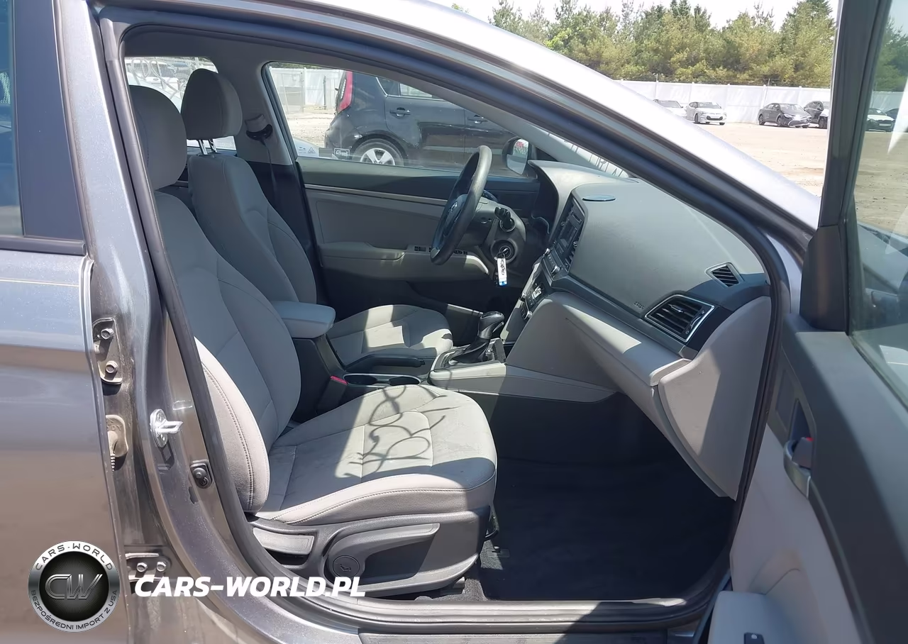2018 Hyundai Elantra Se VIN:5NPD74LFXJH320743 - 5