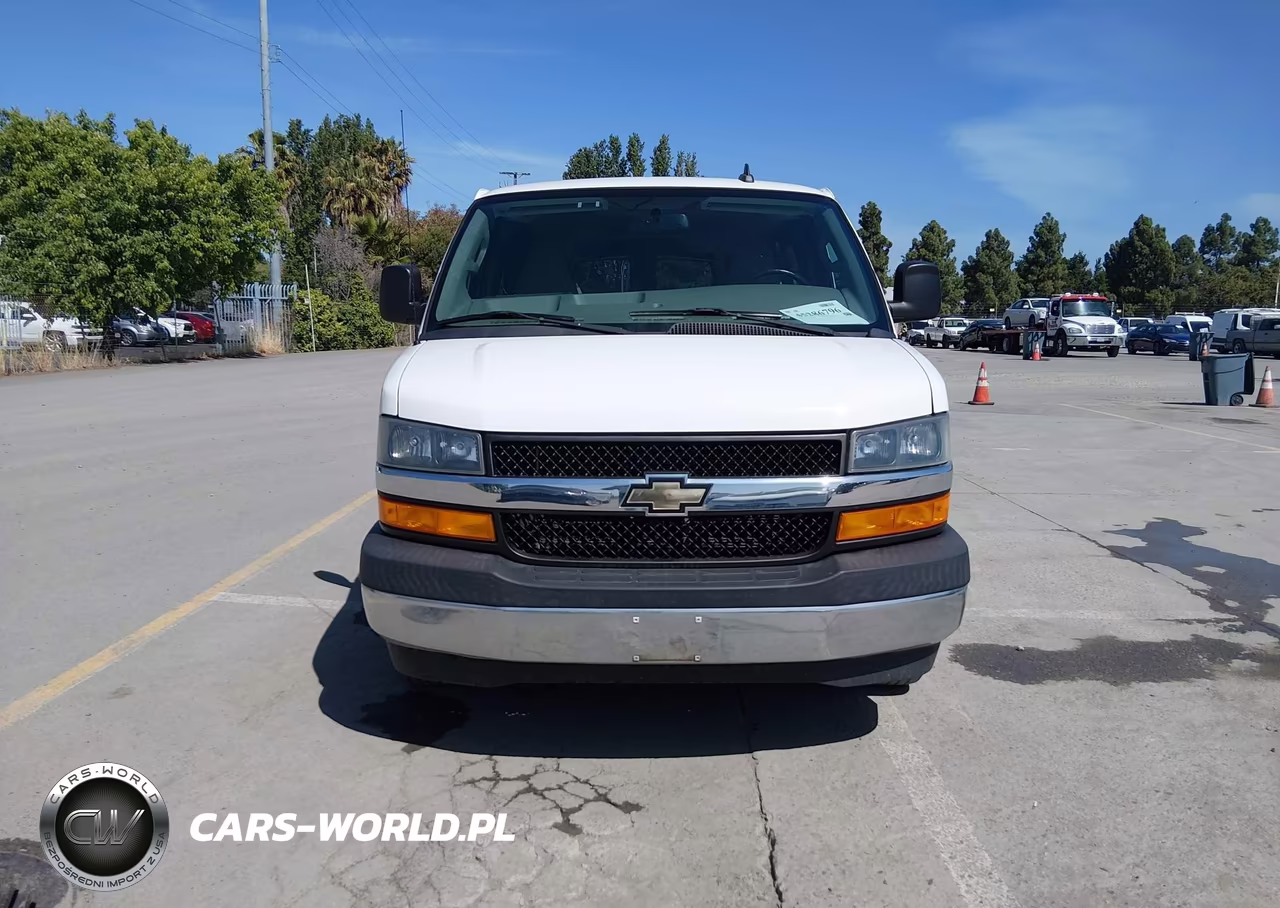 2018 Chevrolet Express 3500 Lt VIN:1GAZGPFG4J1337629 - 12
