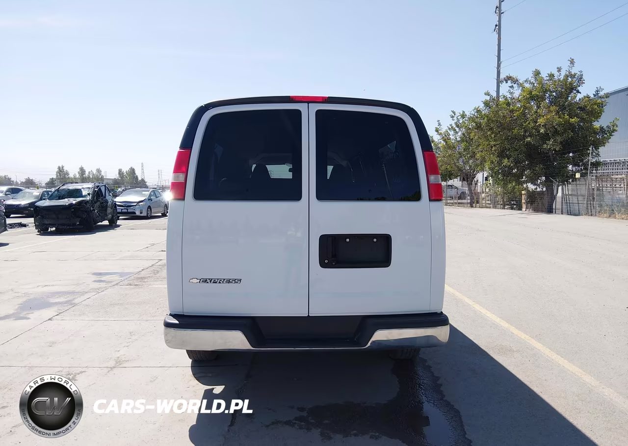 2018 Chevrolet Express 3500 Lt VIN:1GAZGPFG4J1337629 - 16