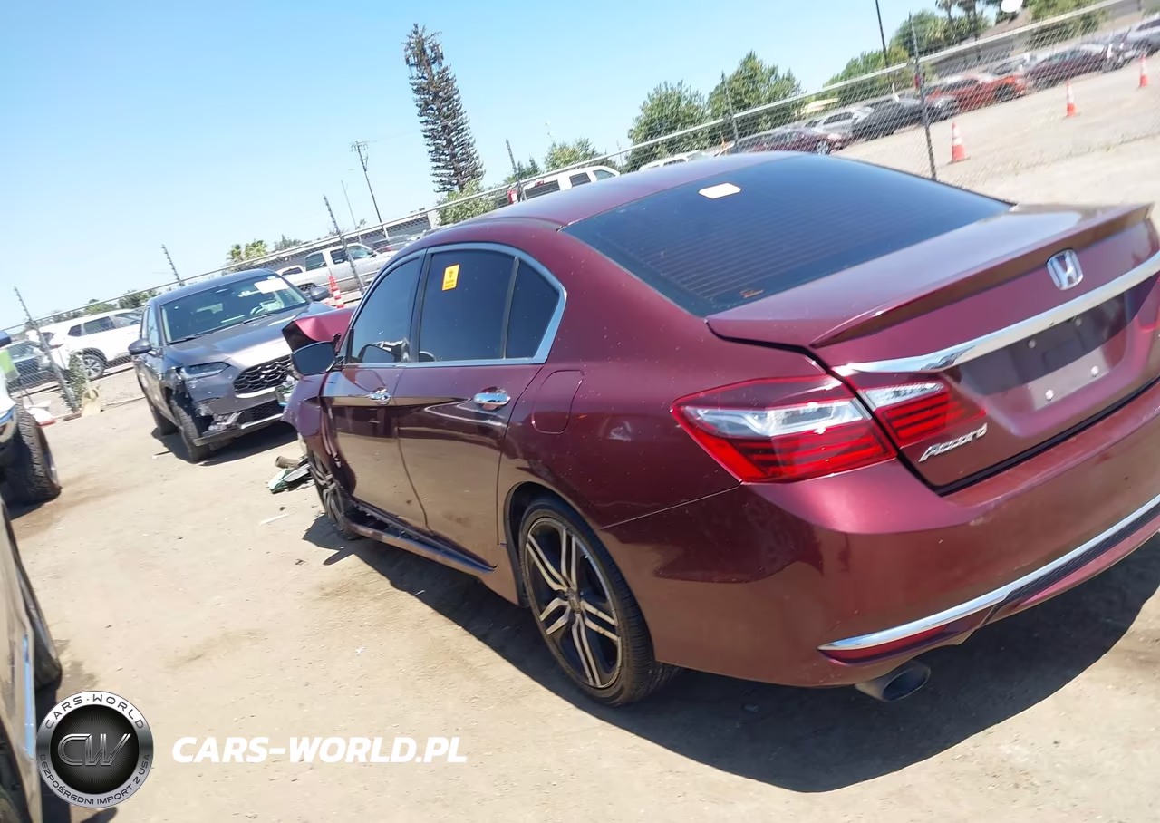 2017 Honda Accord Sport VIN:1HGCR2F5XHA132949 - 3