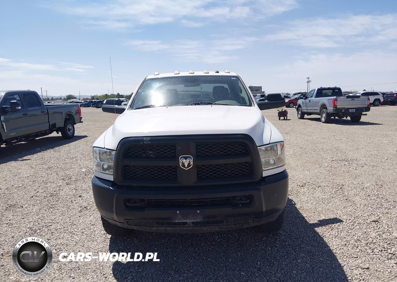 2018 Ram 3500 Tradesman 4X4 8' Box VIN:3C63RRGJ3JG412584 - 12