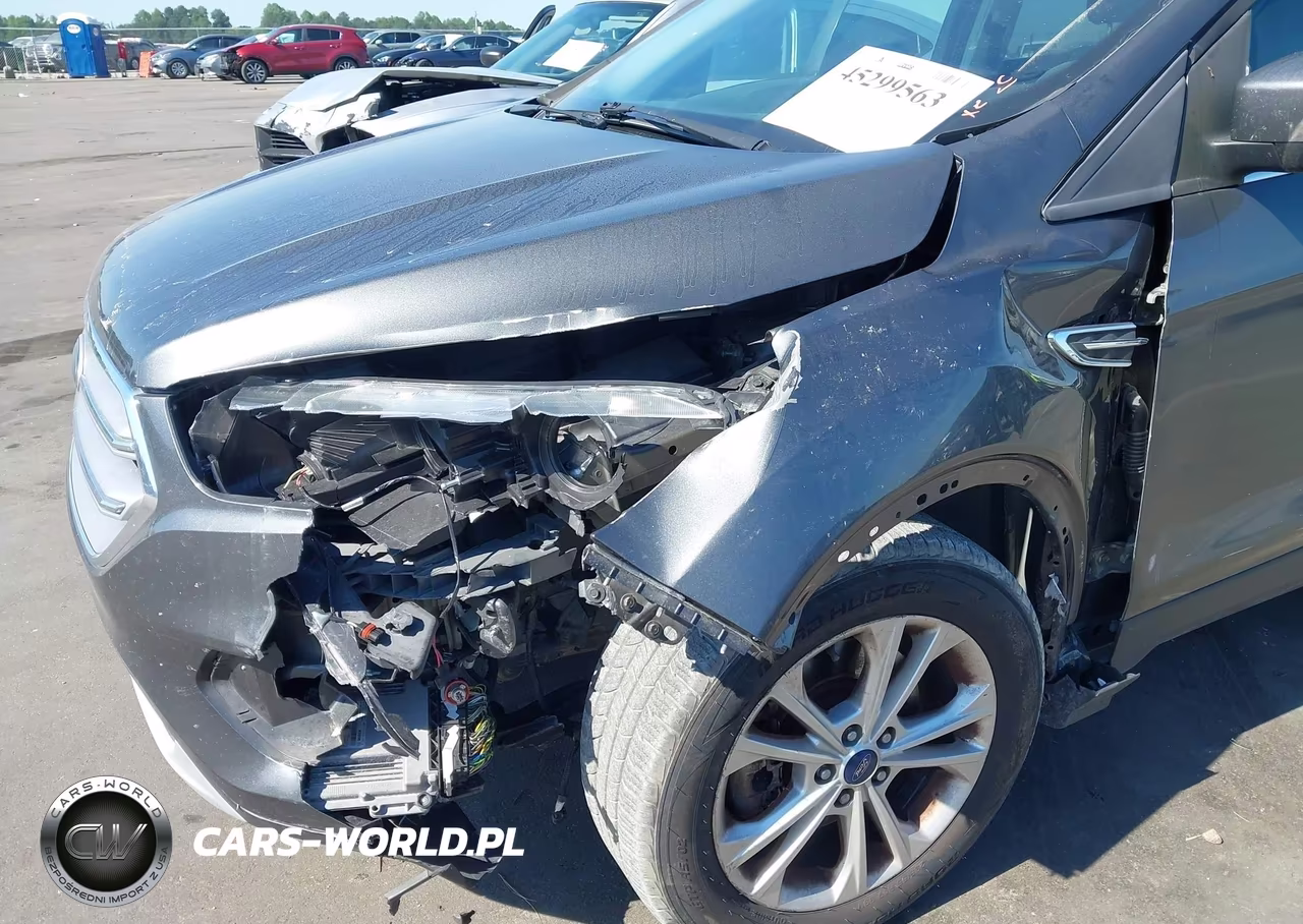 2017 Ford Escape Se VIN:1FMCU9G97HUA95568 - 6