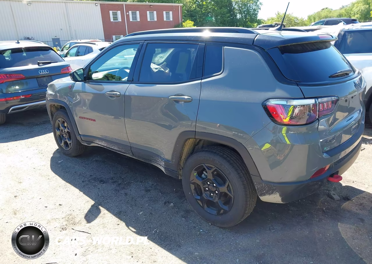 2024 Jeep Compass Trailhawk 4X4 VIN:3C4NJDDN8RT595244 - 3