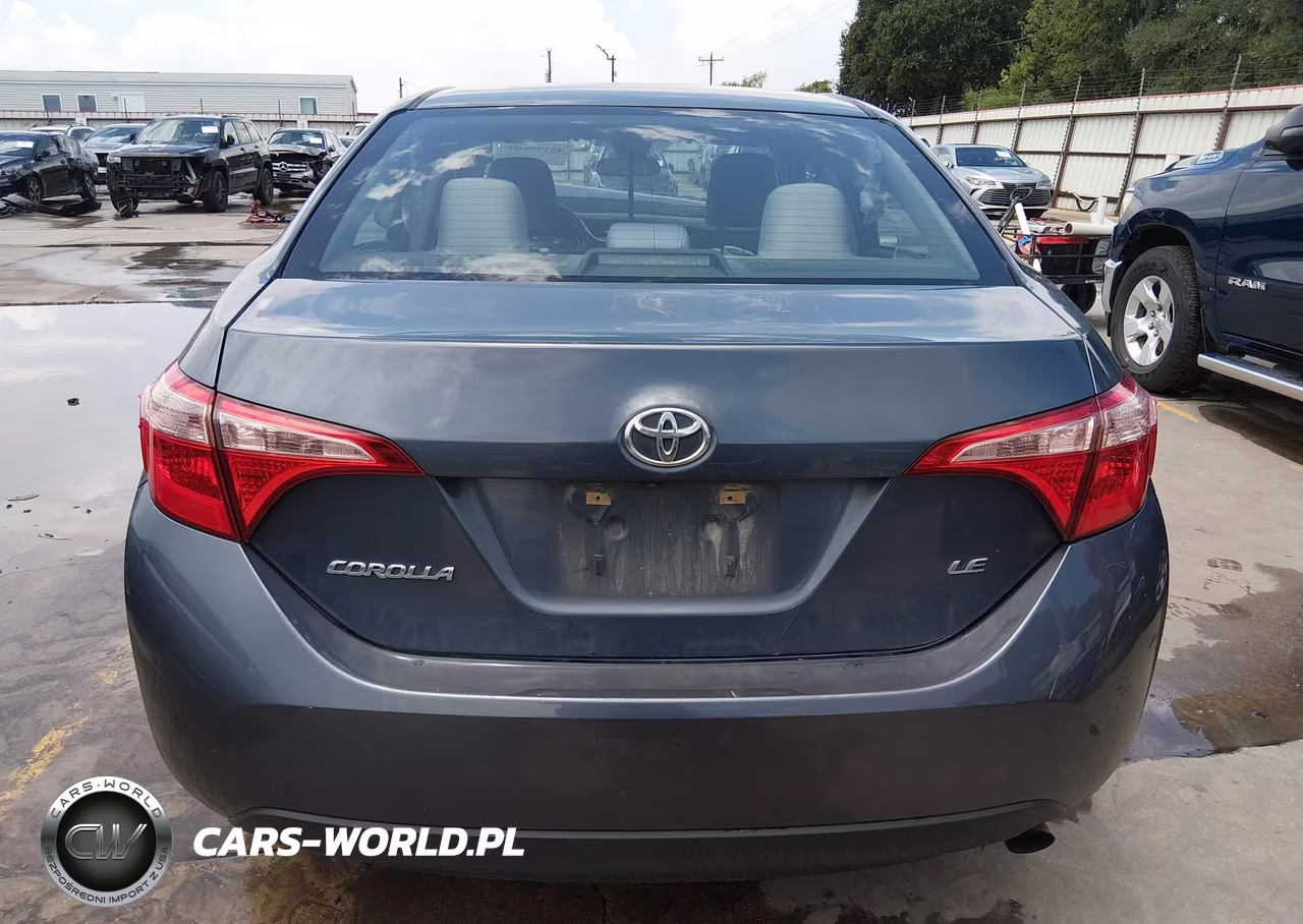 2017 Toyota Corolla Le VIN:5YFBURHE2HP636213 - 16