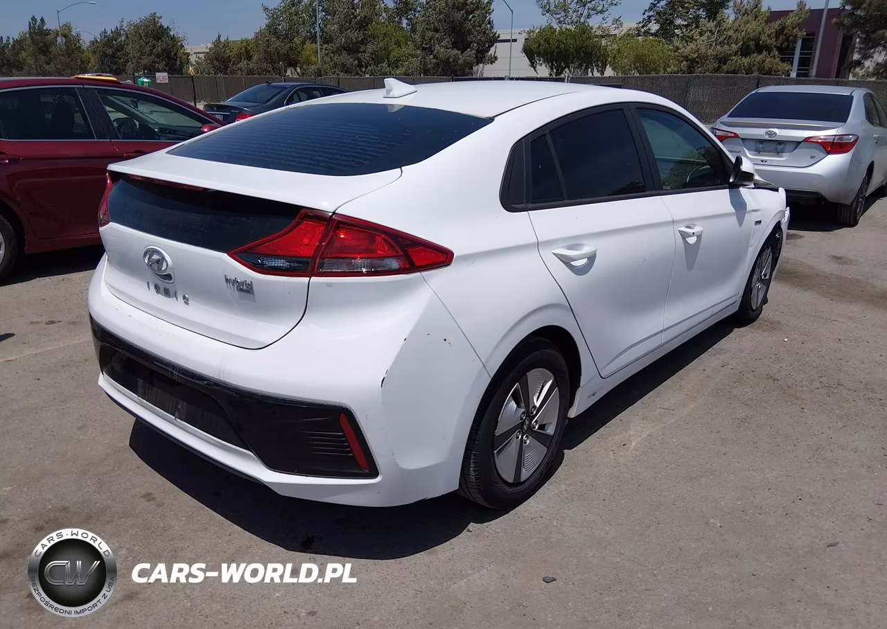 2018 Hyundai Ioniq Hybrid Blue VIN:KMHC65LC6JU102228 - 4