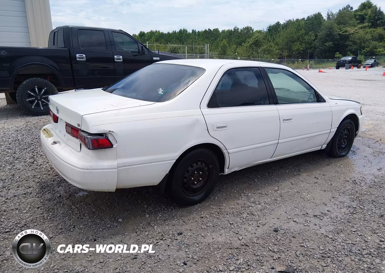 1999 Toyota Camry Le VIN:JT2BG22K5X0274165 - 4