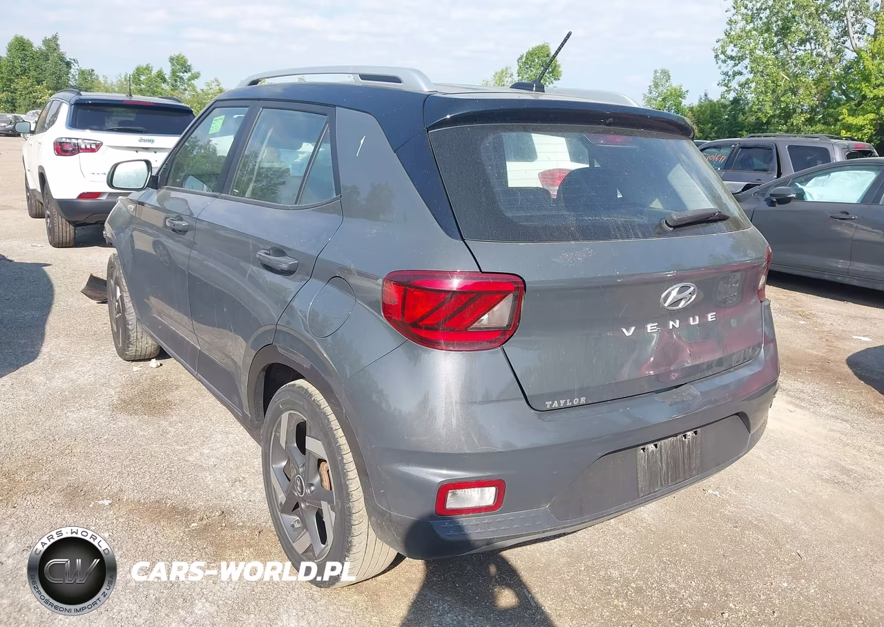 2024 Hyundai Venue Limited VIN:KMHRC8A36RU305588 - 3