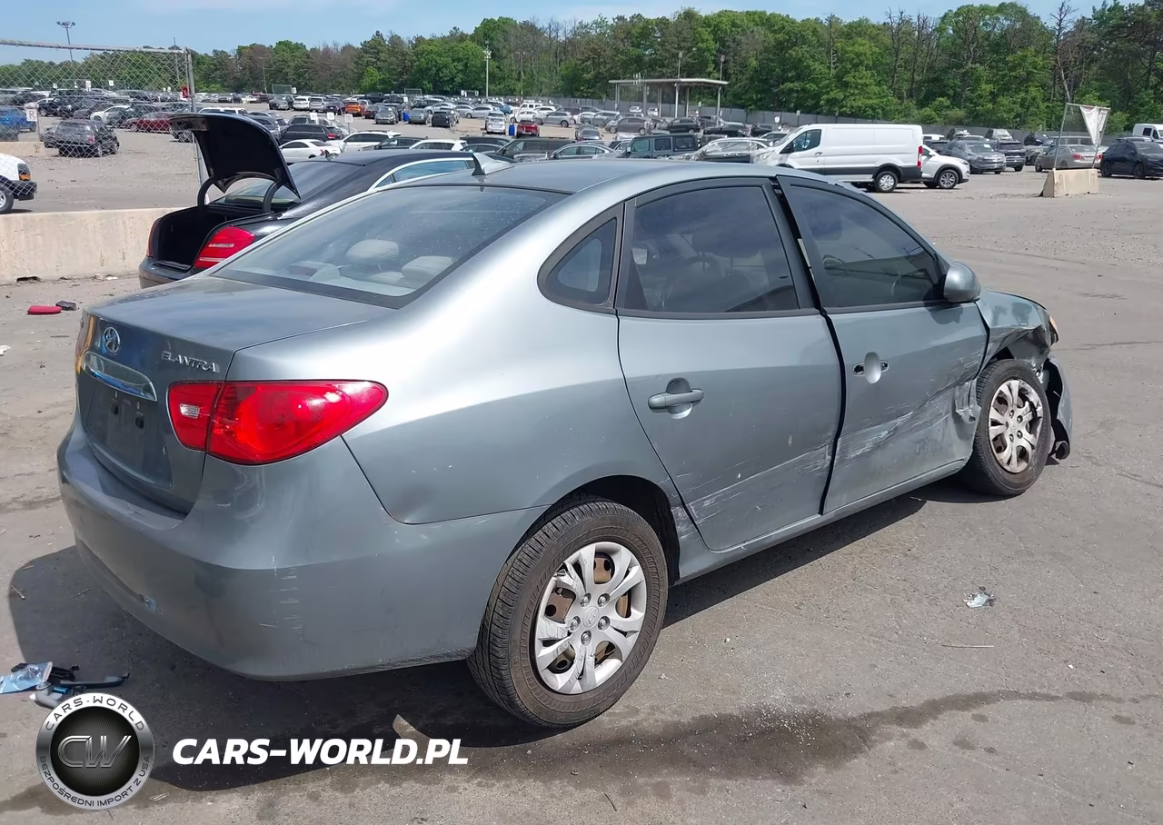 2010 Hyundai Elantra Gls VIN:KMHDU4ADXAU934932 - 4