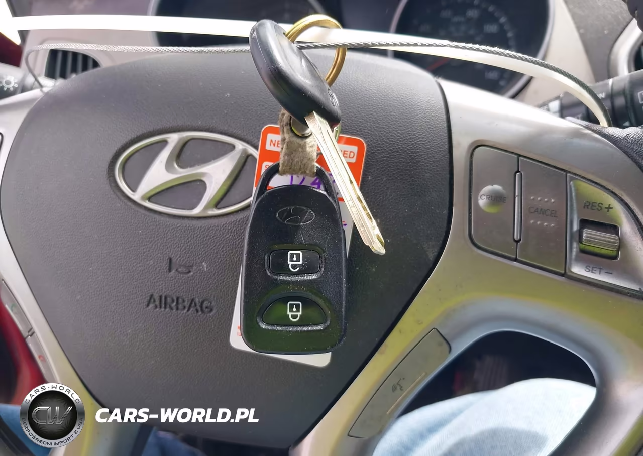 2013 Hyundai Tucson Gls VIN:KM8JUCAC3DU575898 - 11