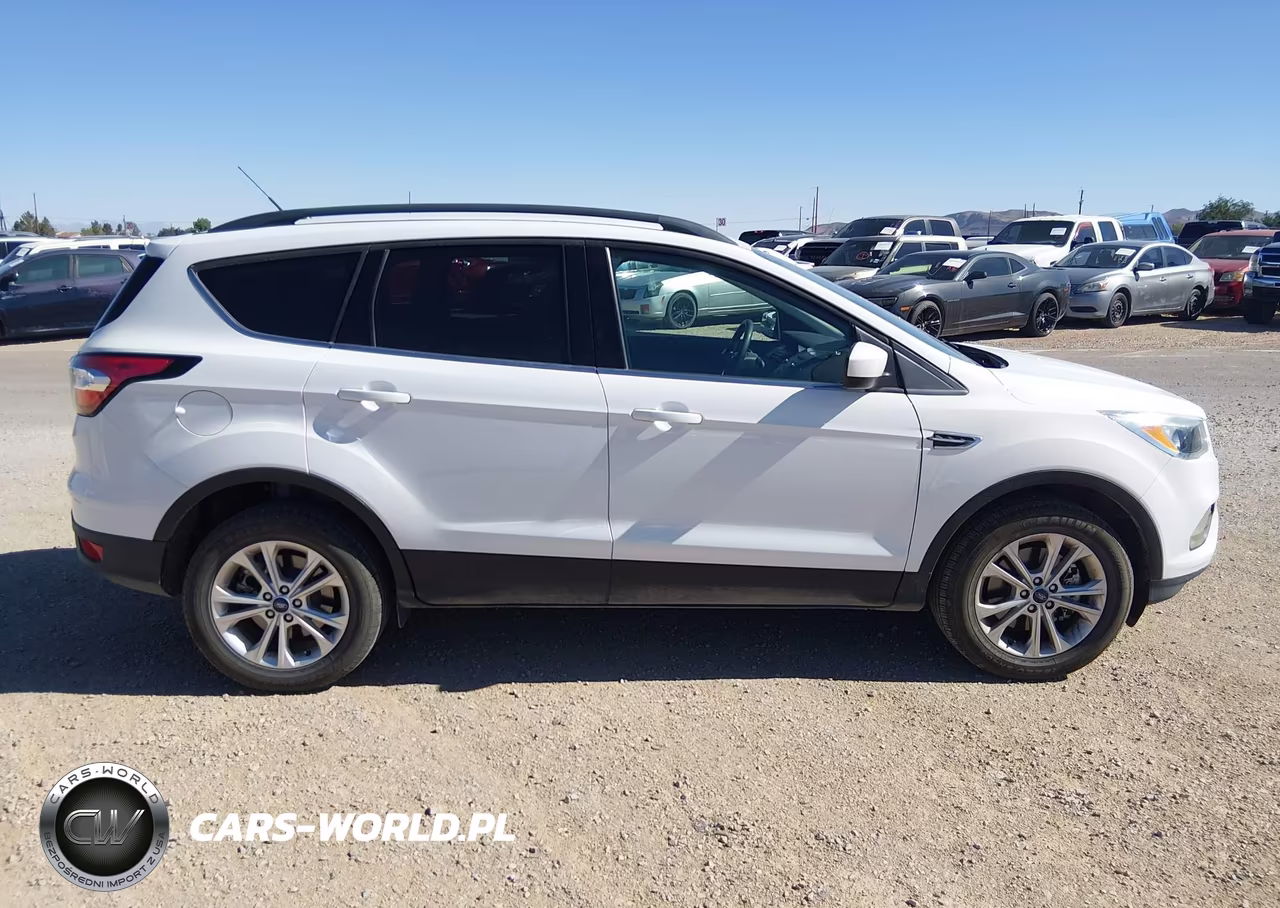 2018 Ford Escape Se VIN:1FMCU9GD8JUD08750 - 13