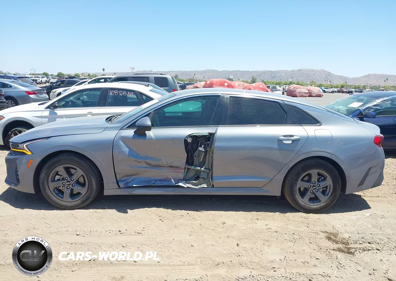2022 Kia K5 Lx VIN:5XXG24J28NG147463 - 15