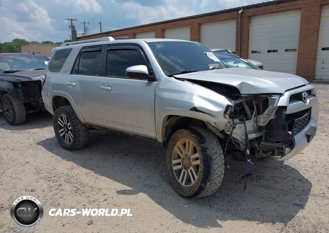 2015 Toyota 4Runner Sr5 – zdjęcie 1 z 16