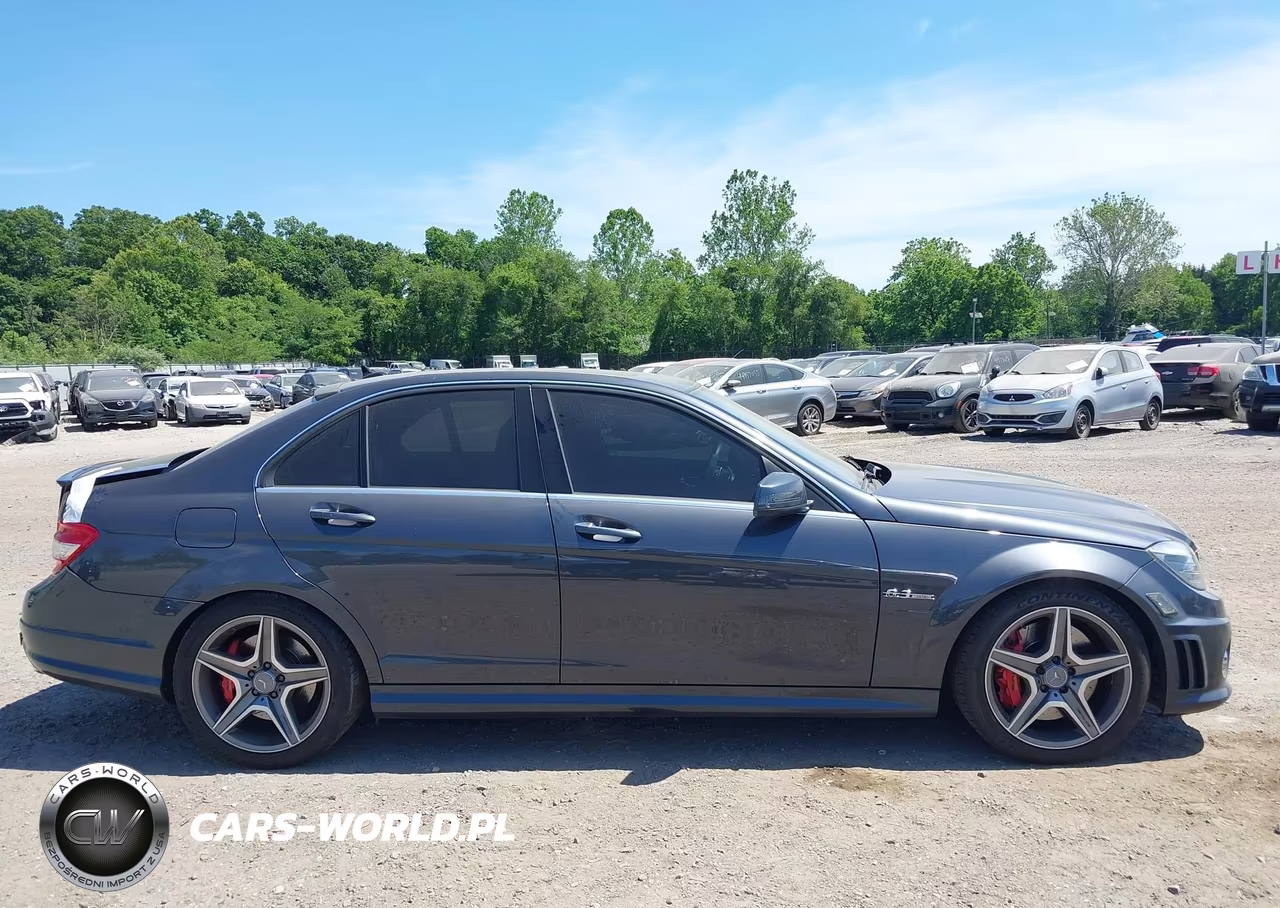 2011 Mercedes-Benz C 63 Amg VIN:WDDGF7HBXBF662508 - 13