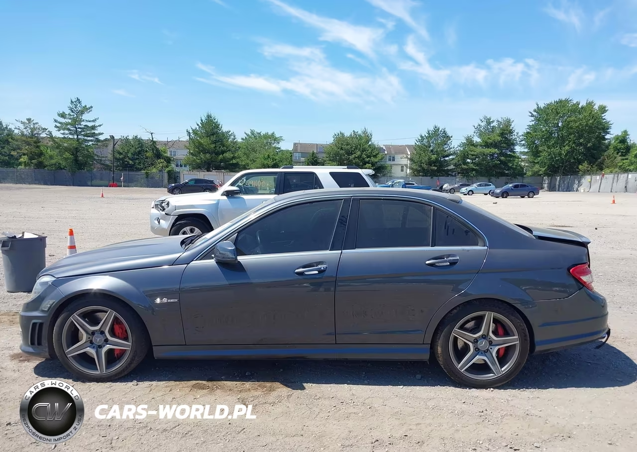 2011 Mercedes-Benz C 63 Amg VIN:WDDGF7HBXBF662508 - 14