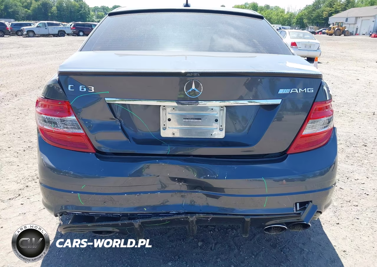 2011 Mercedes-Benz C 63 Amg VIN:WDDGF7HBXBF662508 - 17