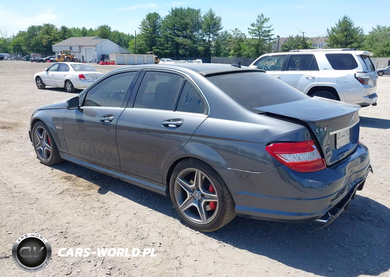 2011 Mercedes-Benz C 63 Amg VIN:WDDGF7HBXBF662508 - 3