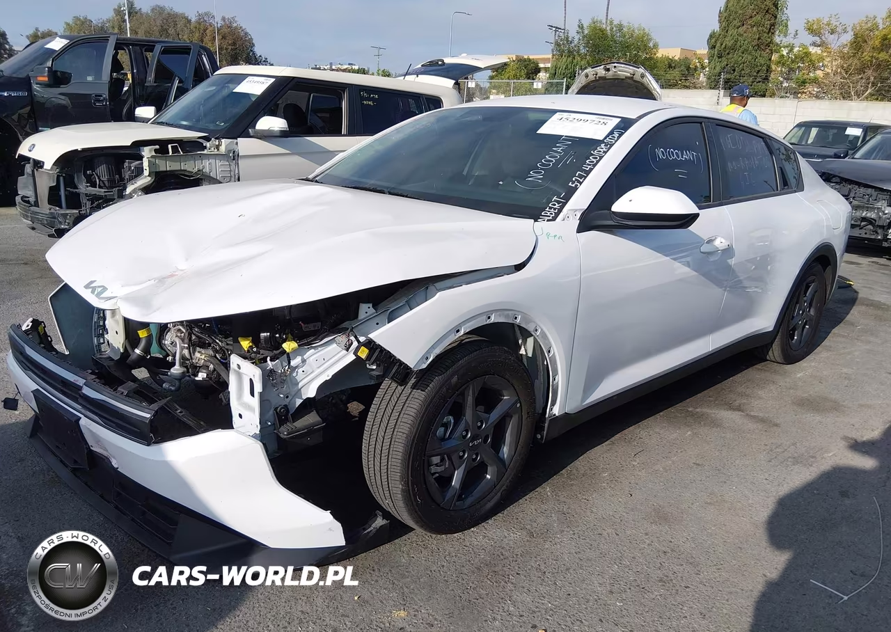 2025 Kia K4 Lxs VIN:3KPFT4DE6SE194834 - 2
