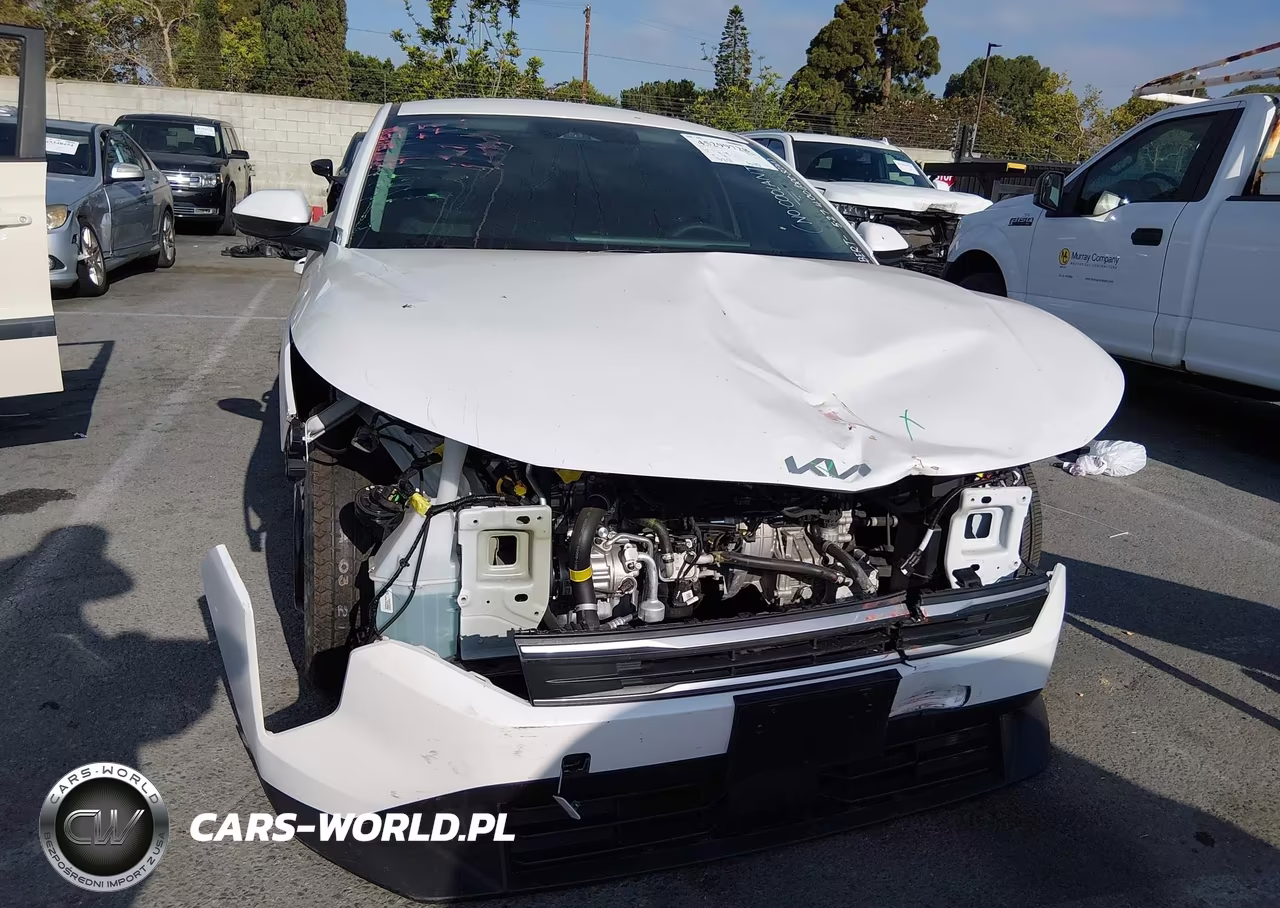 2025 Kia K4 Lxs VIN:3KPFT4DE6SE194834 - 6