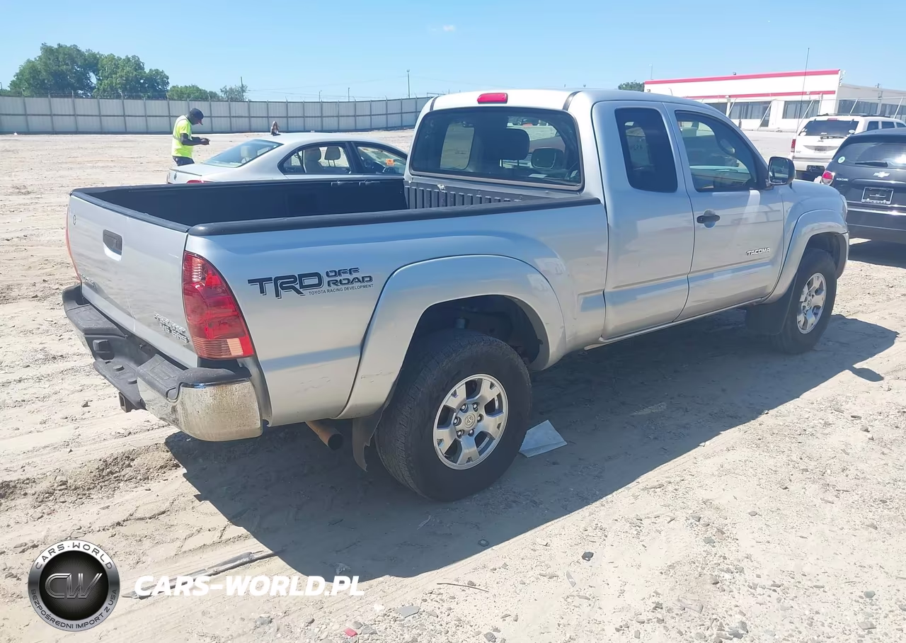 2005 Toyota Tacoma Prerunner V6 VIN:5TETU62N25Z110651 - 4