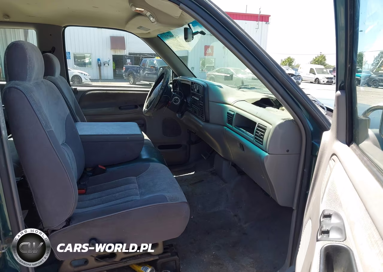 1996 Dodge Ram 2500 VIN:3B7KC23CXTM173091 - 5