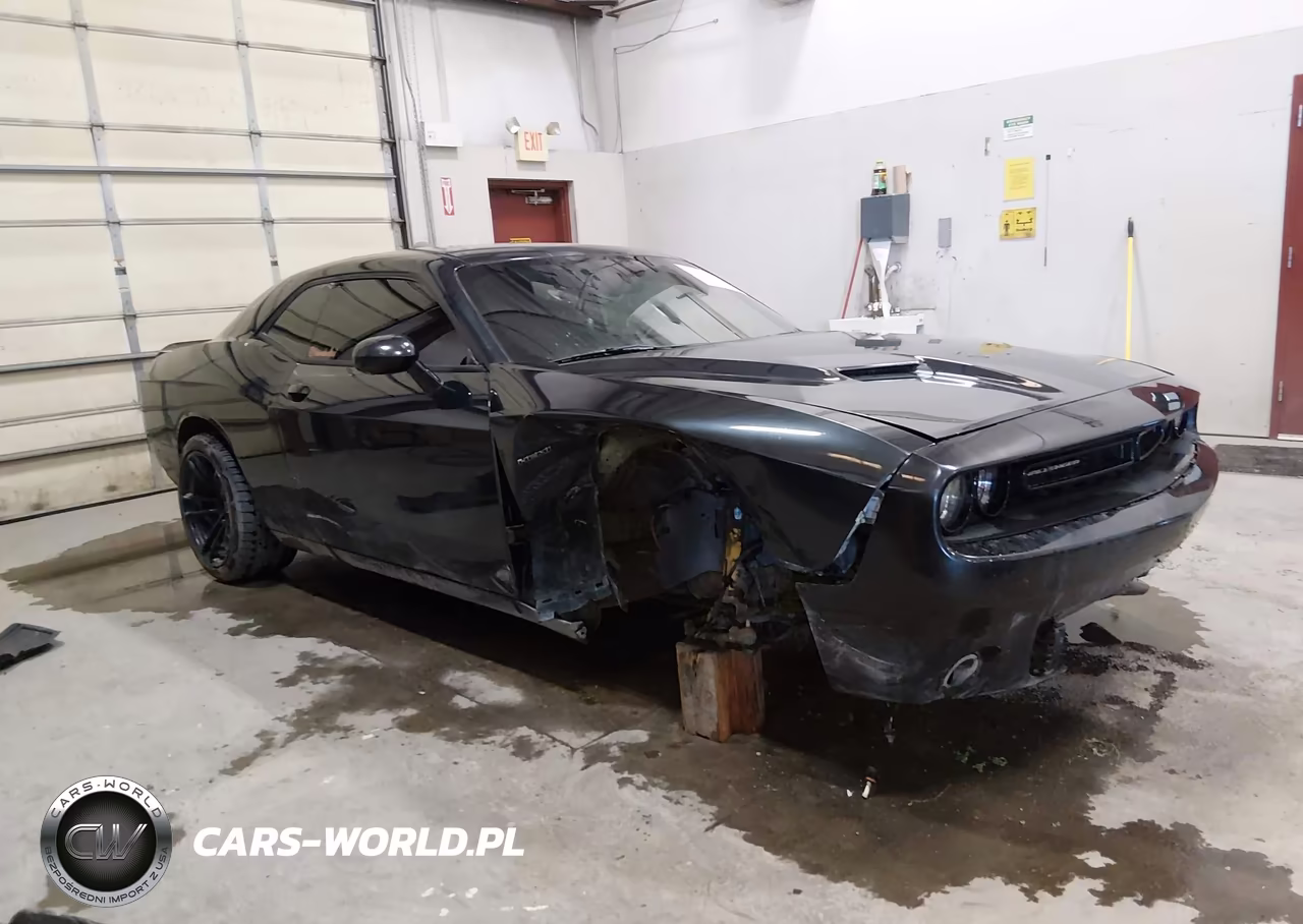 2015 Dodge Challenger R-T – zdjęcie 1 z 17