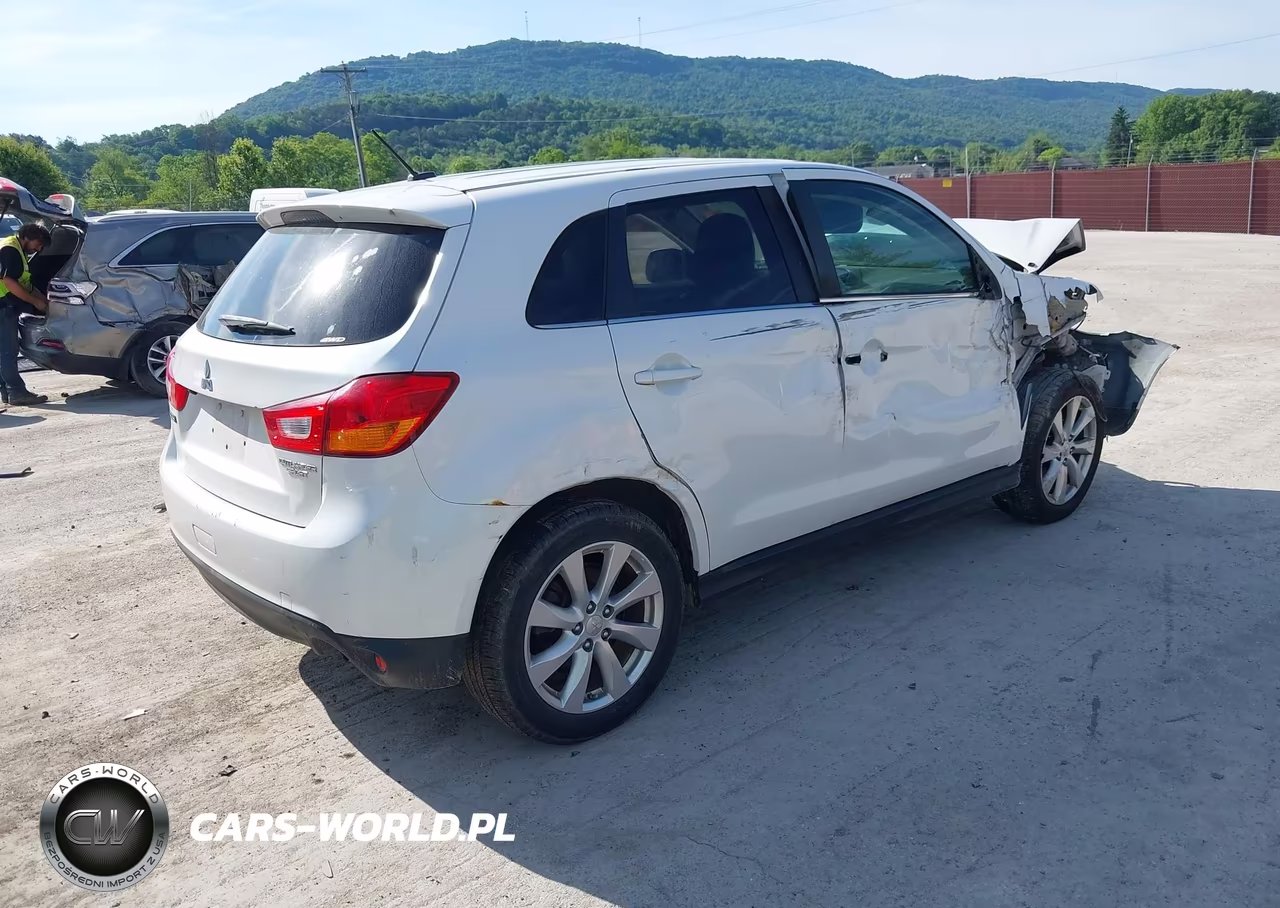 2015 Mitsubishi Outlander Sport Se VIN:4A4AR4AU7FE045153 - 4