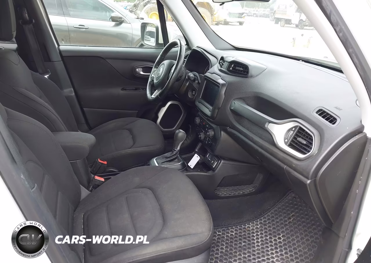 2018 Jeep Renegade Latitude Fwd VIN:ZACCJABB1JPG81439 - 5