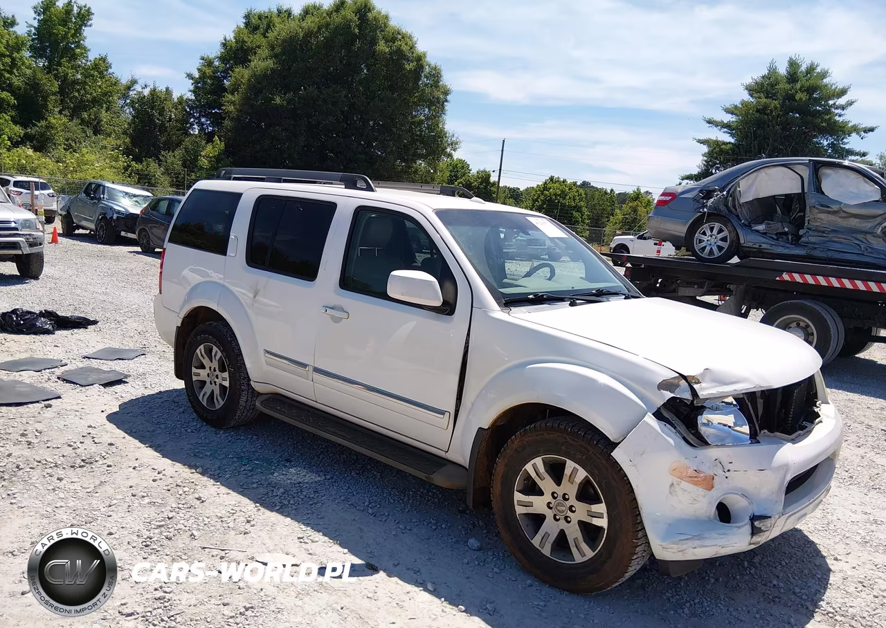 2011 Nissan Pathfinder Silver