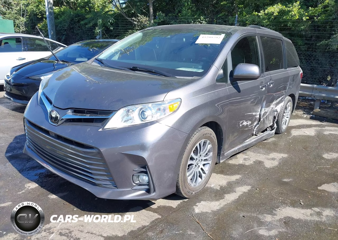 2018 Toyota Sienna Xle 8 Passenger VIN:5TDYZ3DC4JS933865 - 2