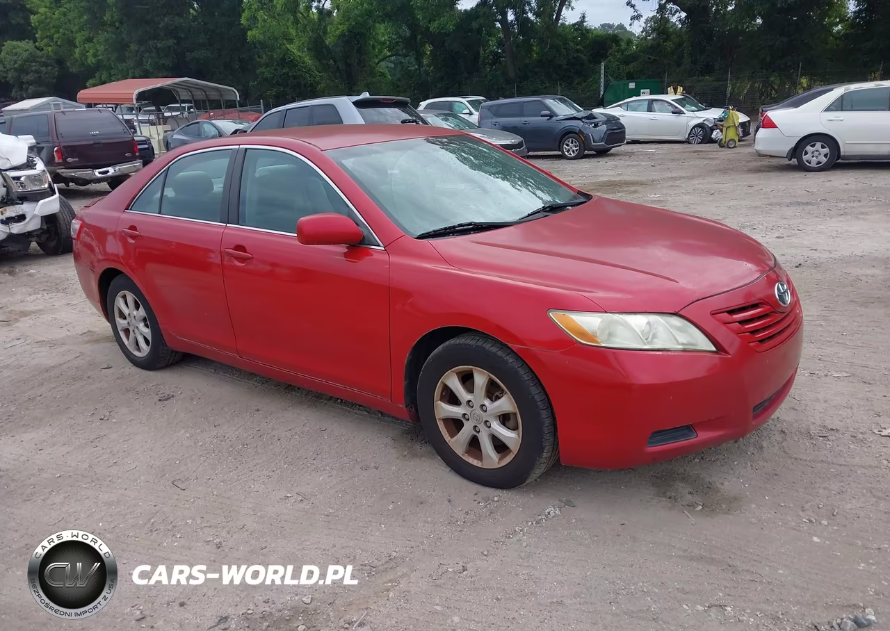 2009 Toyota Camry Le – zdjęcie 1 z 12