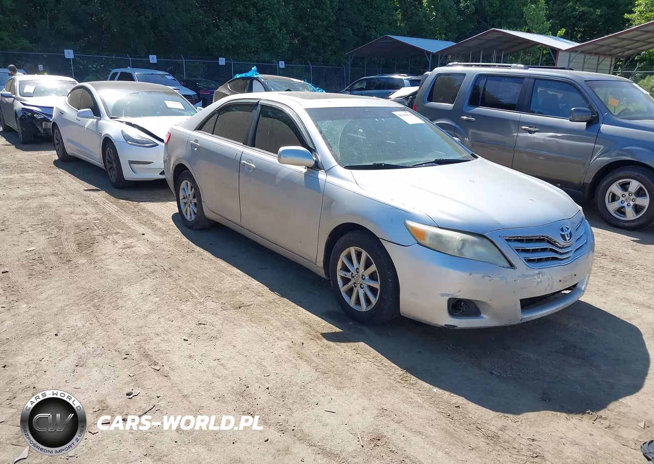 2011 Toyota Camry Xle V6 – zdjęcie 1 z 12