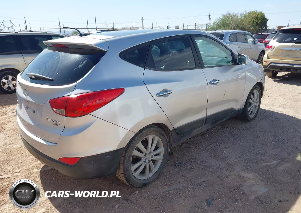 2010 Hyundai Tucson Limited VIN:KM8JU3ACXAU019079 - 4