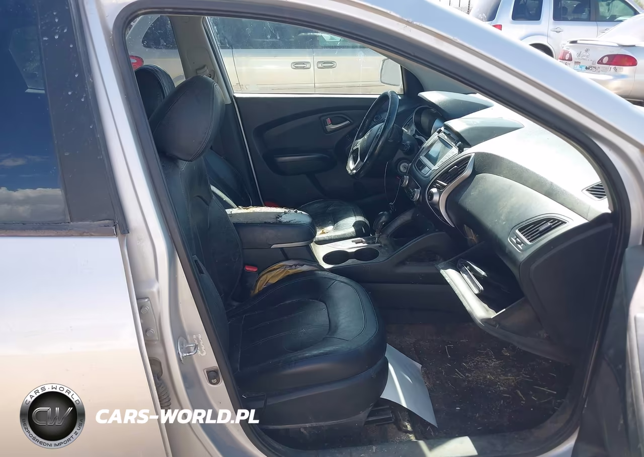 2010 Hyundai Tucson Limited VIN:KM8JU3ACXAU019079 - 5