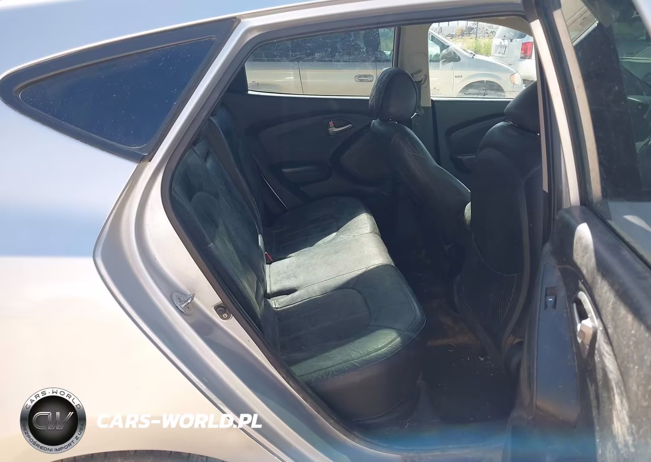 2010 Hyundai Tucson Limited VIN:KM8JU3ACXAU019079 - 8