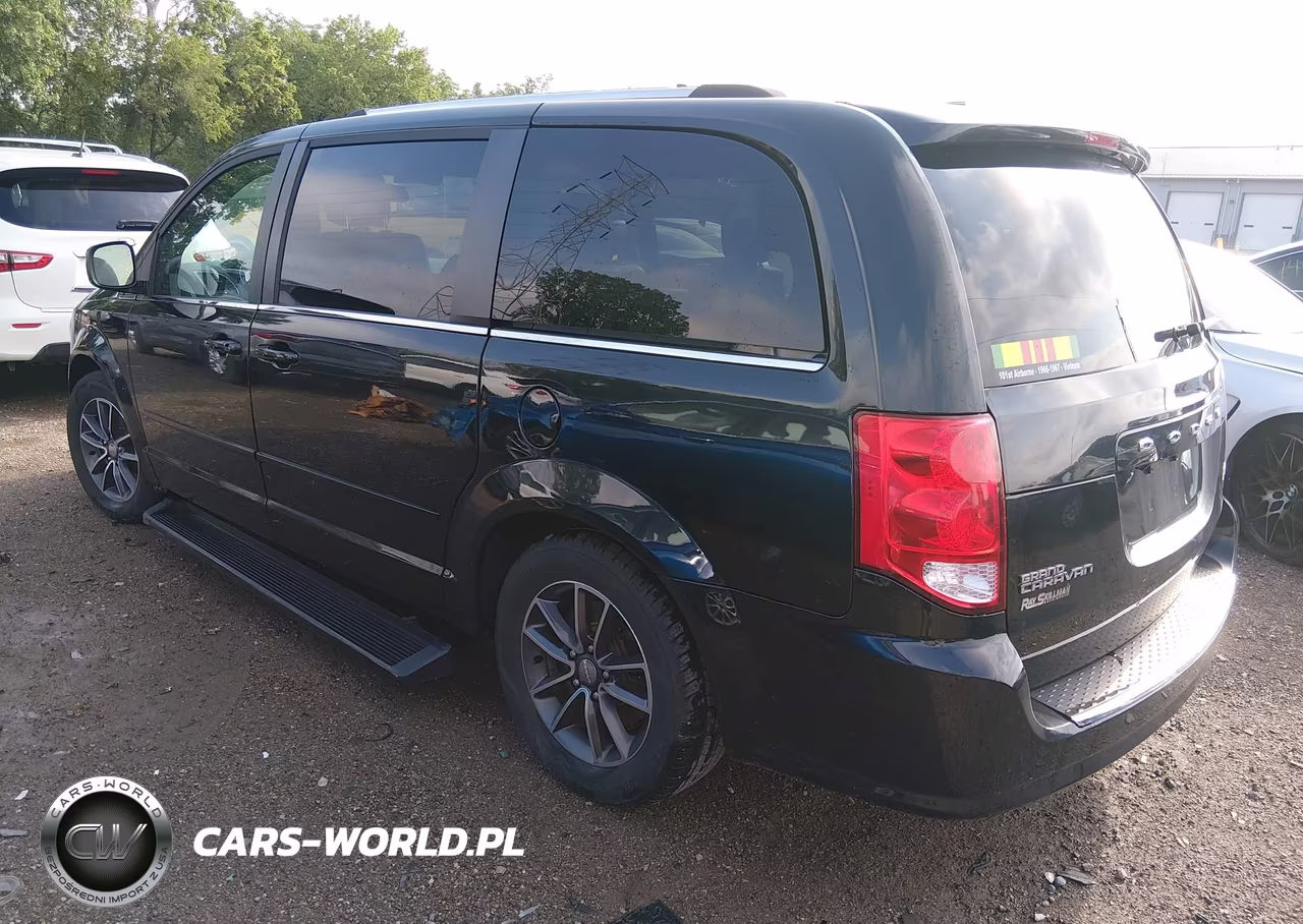 2017 Dodge Grand Caravan Sxt VIN:2C4RDGCG2HR664413 - 3