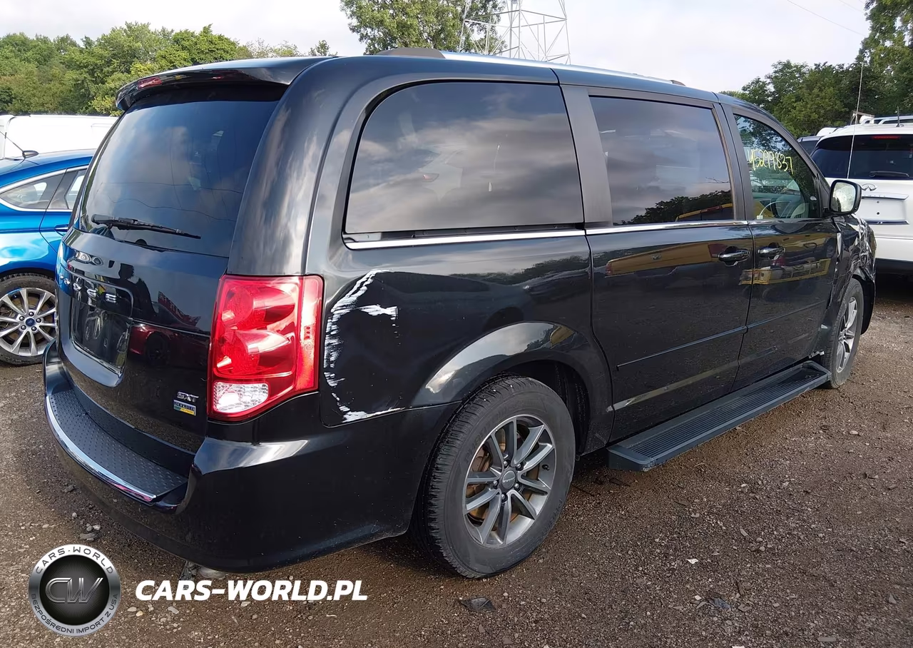 2017 Dodge Grand Caravan Sxt VIN:2C4RDGCG2HR664413 - 4