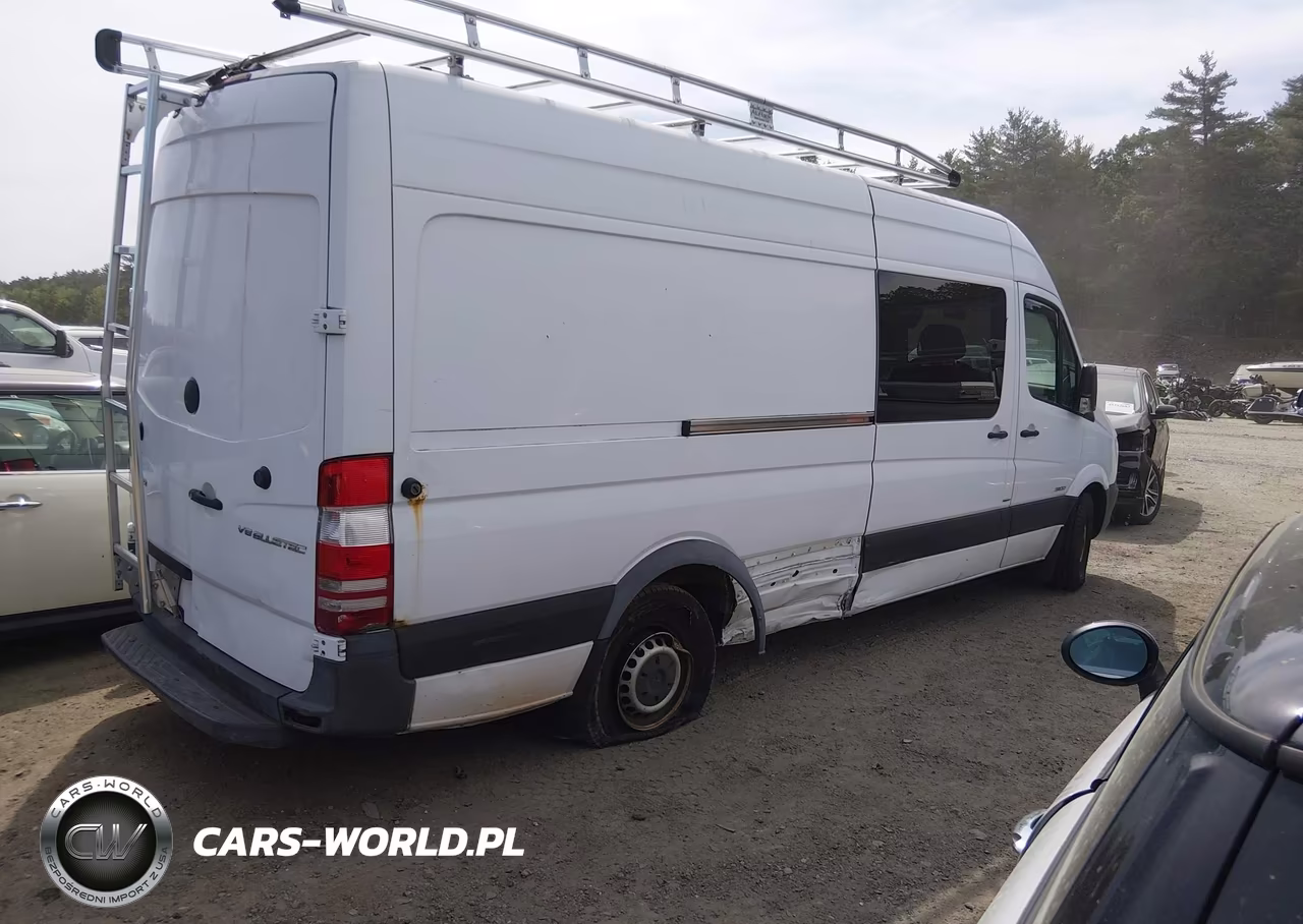 2015 Mercedes-Benz Sprinter 2500 High Roof VIN:WD3PE8CC7F5994527 - 4