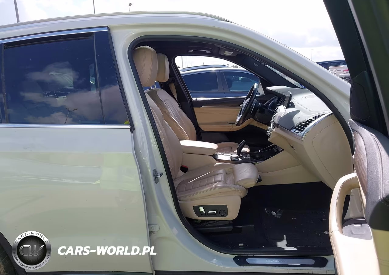 2019 BMW X3 xDrive30I VIN:5UXTR9C5XKLP84427 - 5
