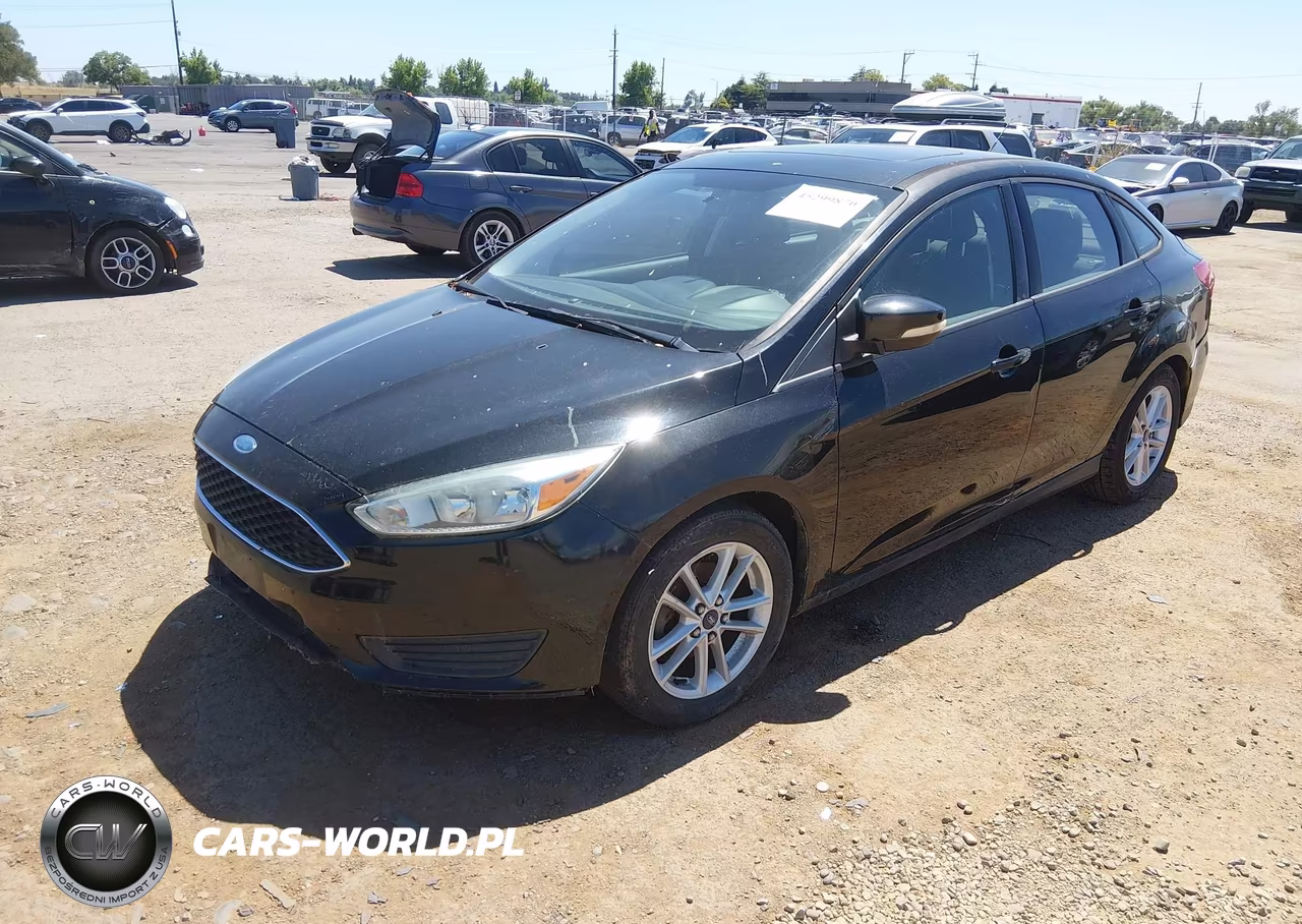 2015 Ford Focus Se VIN:1FADP3F23FL244035 - 2