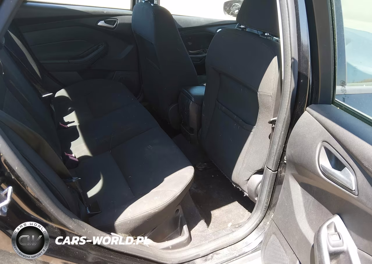 2015 Ford Focus Se VIN:1FADP3F23FL244035 - 8