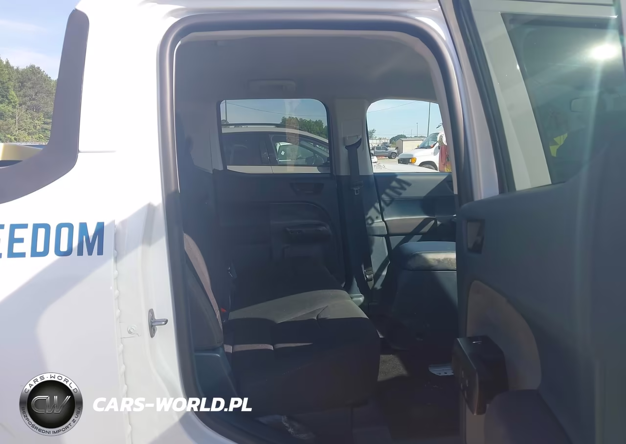 2025 Ford Maverick Xl VIN:3FTTW8A39SRB11667 - 8